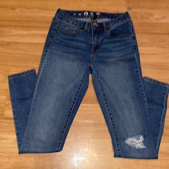 Rewash Jeans - Picture 1 of 7